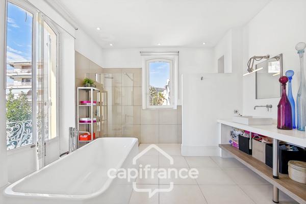 Maison à vendre 10 pièces VENCE (06)