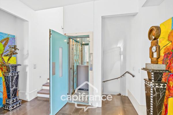 Maison à vendre 10 pièces VENCE (06)