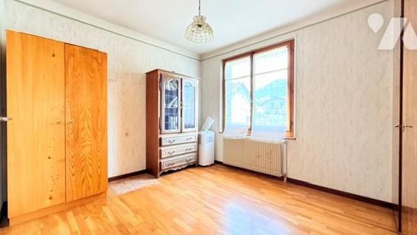 Maison 2 T3, véranda, dépendances - La Sardagne