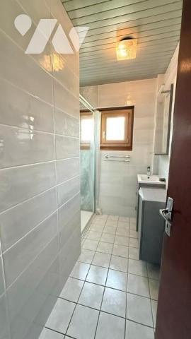 Maison 2 T3, véranda, dépendances - La Sardagne
