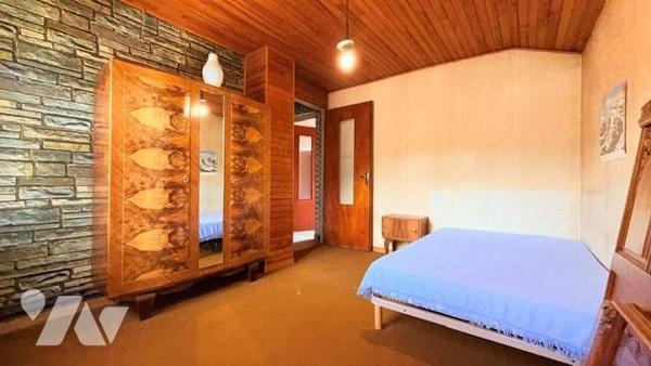 Maison 2 T3, véranda, dépendances - La Sardagne