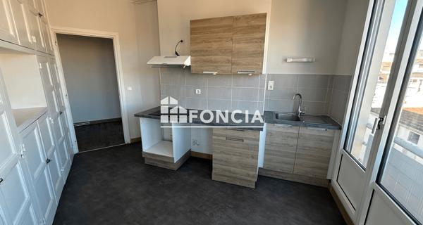 Location Appartement 4 pièces 81.61 m² - Roanne 42300