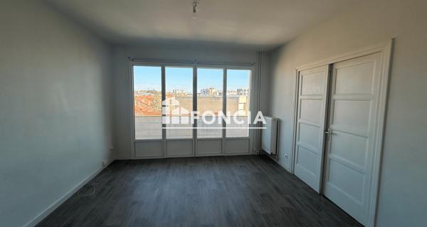 Location Appartement 4 pièces 81.61 m² - Roanne 42300