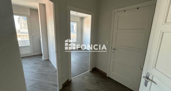 Location Appartement 4 pièces 81.61 m² - Roanne 42300
