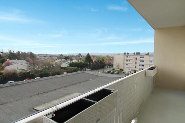 Appartement T4 70 m² à vendre MONTSOULT (95)