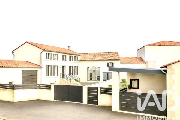 Maison à vendre 5 pièces 126 m² Sainte-Lheurine