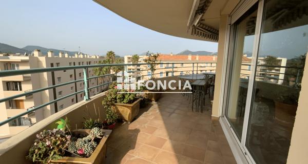 À vendre Appartement 5 pièces 109 m² - Hyères 83400