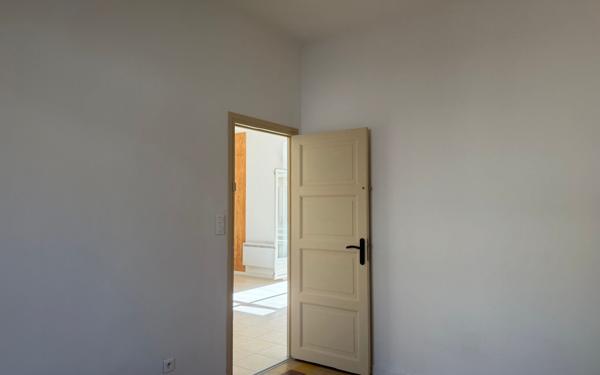 Appartement à louer    3 pièces •  Pont-Saint-Esprit