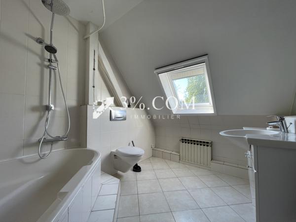 Appartement
                                                                                                                                                                                                                                                                                                                        4 pièce(s)                                                                                                                                                                                                          3 chambre(s)                                                                                                                                                                                                          90  m²