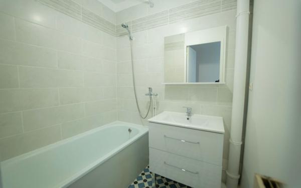 Appartement à louer    3 pièces • 65,87 m2 Nogent-l'Artaud