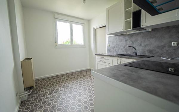 Appartement à louer    3 pièces • 65,87 m2 Nogent-l'Artaud