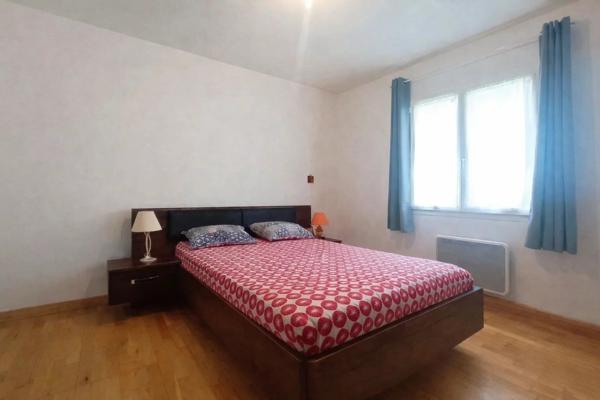 Vente Maison 5 pièces 130 m2 à Saint-Hilaire-de-Lusignan