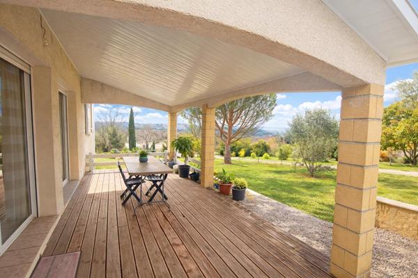 Vente Maison 5 pièces 130 m2 à Saint-Hilaire-de-Lusignan