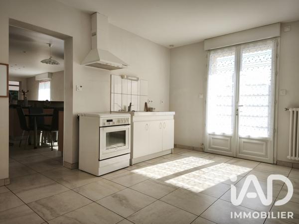 Maison à vendre 5 pièces 115 m² Châlons-du-Maine