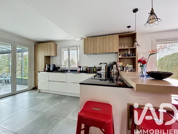 Maison à vendre 5 pièces 122,99 m² Saint-Fuscien