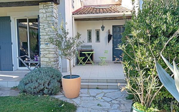 Maison à vendre    6 pièces •  Aramon