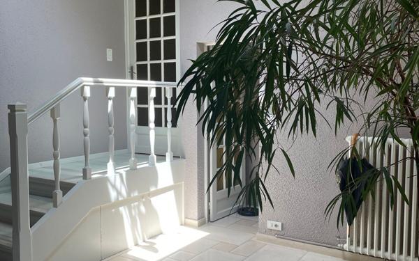 Maison à vendre    6 pièces •  Aramon