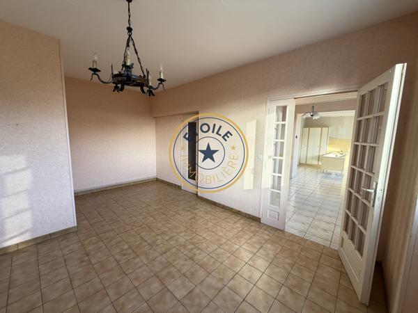 Maison de ville à La Flèche - 800m2 de terrain - 130m2 habitable - double garage