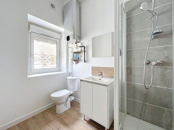 Valence, avenue de l'Yser, studio refait à neuf de 22,63m²