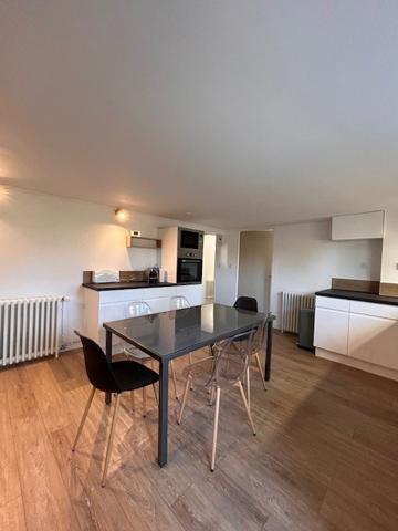 A LOUER – Chambre en colocation – Maison – Angers Esa/ Uco