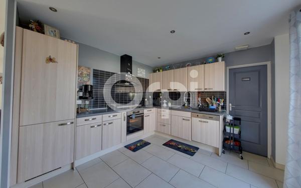 Maison à vendre    6 pièces •  Nanteuil-le-Haudouin