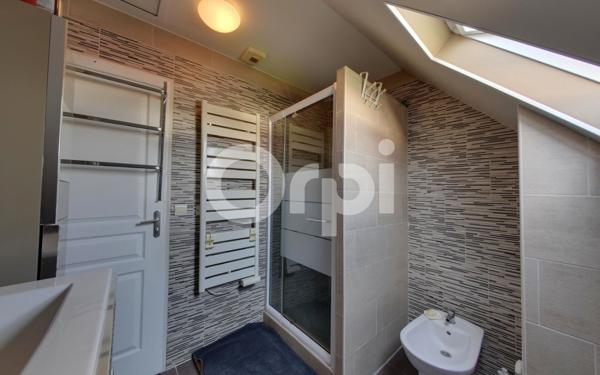 Maison à vendre    6 pièces •  Nanteuil-le-Haudouin