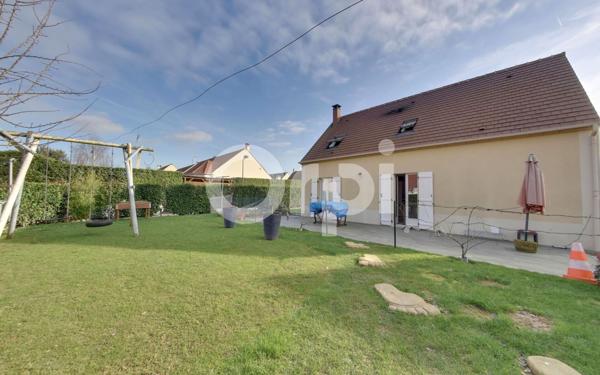Maison à vendre    6 pièces •  Nanteuil-le-Haudouin