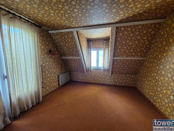 Maison
                                                                                                                                                                                                                                                                                                                        6 pièce(s)                                                                                                                                                                                                          3 chambre(s)                                                                                                                                                                                                          160  m²