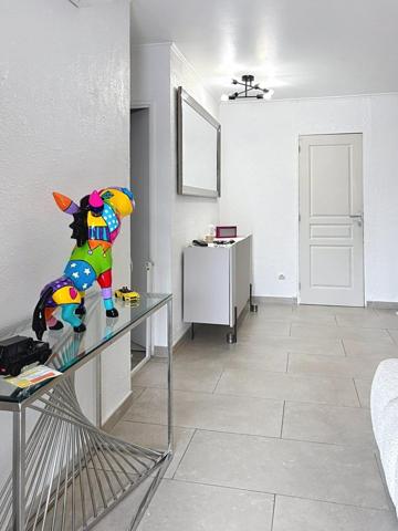 Maison plain pied, piscine, très bon état