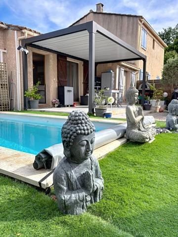 Maison plain pied, piscine, très bon état