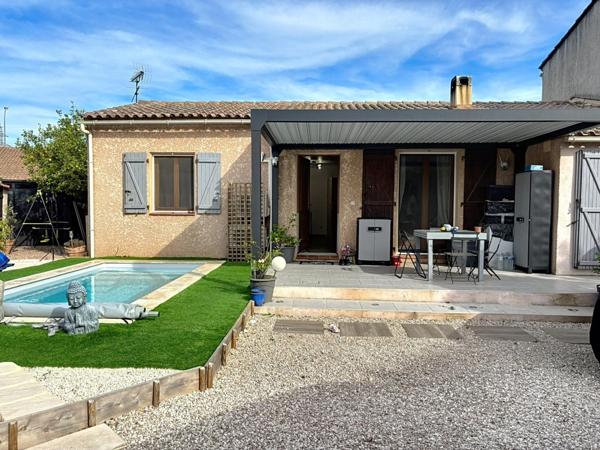 Maison plain pied, piscine, très bon état