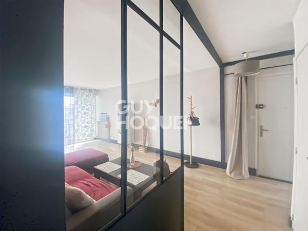 À vendre : Appartement 3 pièces à La Rochelle, place de parking, balcon couvert.