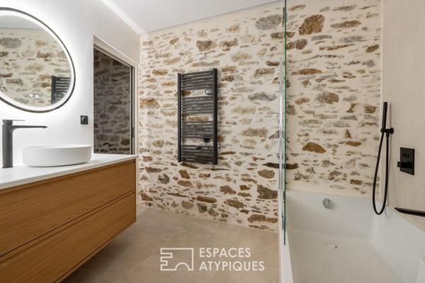 L’esprit « Maison de Maître » pour cet appartement avec jardin entre St-Donatien et la Gare