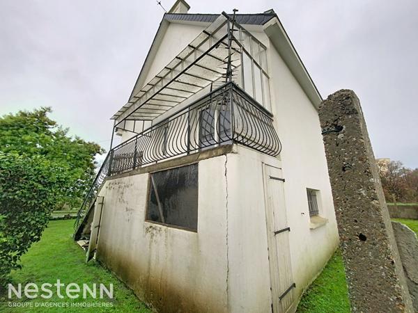 Maison en pierres des années 70 à rénover sur Mellac, 2 chambres, sous sol complet