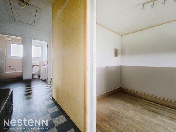 Maison en pierres des années 70 à rénover sur Mellac, 2 chambres, sous sol complet