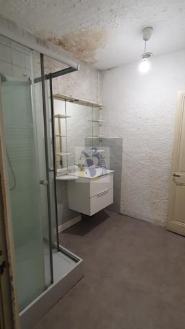 Vente maison de ville St Michel (16470), 127.00m² avec 3 pièce(s) dont 2 chambre(s). Agence Allard Brimeaud