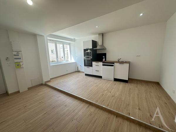 Appartement 2 pièces entièrement rénové avec climatisation !