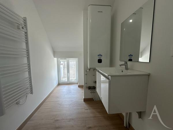 Appartement 2 pièces entièrement rénové avec climatisation !