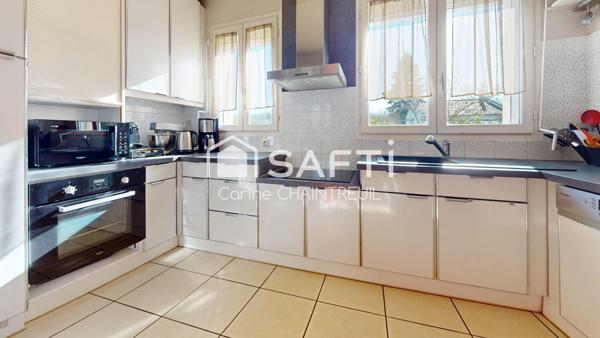 Coup de cœur : lumineux, plain-pied, mezzanine de 30 m² et grand terrain de 800 m².