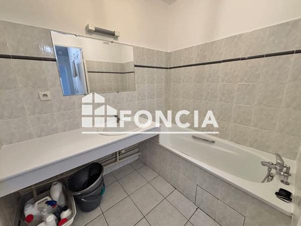 Location Appartement 2 pièces 59.89 m² - 29 RUE HENRI ROLLAND Villeurbanne 69100