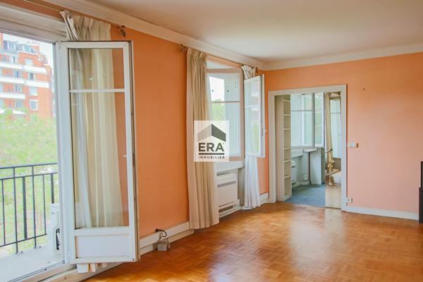 Appartement Paris 5pièce(s) 141 m2  carrez ( balcon5 m2)