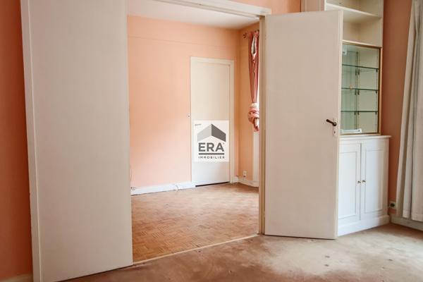 Appartement Paris 5pièce(s) 141 m2  carrez ( balcon5 m2)