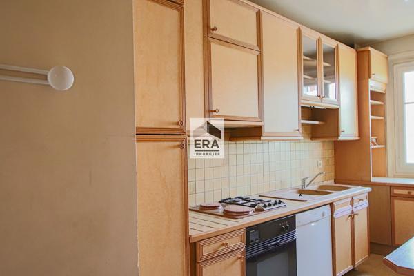 Appartement Paris 5pièce(s) 141 m2  carrez ( balcon5 m2)