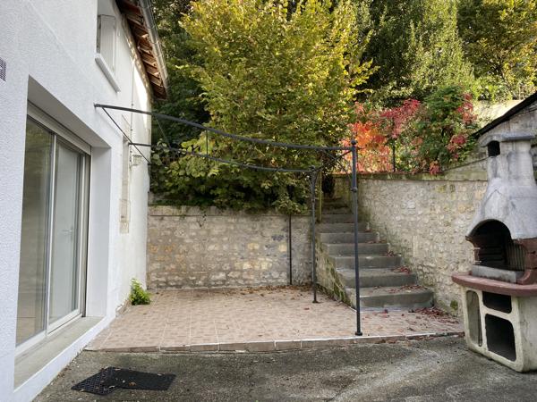 ANGOULÊME CENTRE – Quartier Saint-Martin | Maison de ville avec jardin, terrasse et garage