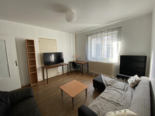 ANGOULÊME CENTRE – Quartier Saint-Martin | Maison de ville avec jardin, terrasse et garage