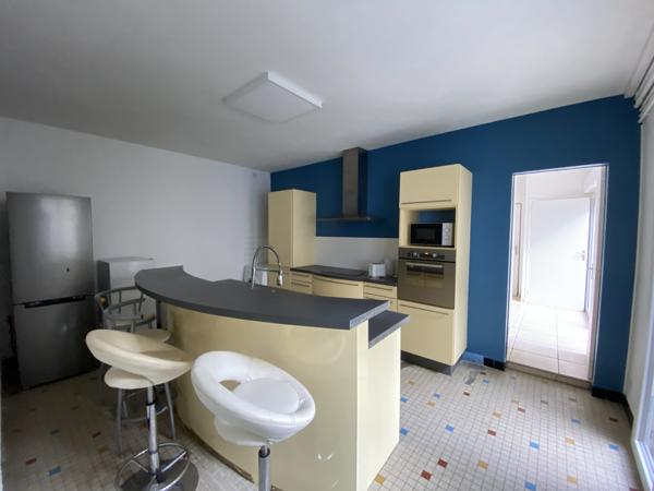ANGOULÊME CENTRE – Quartier Saint-Martin | Maison de ville avec jardin, terrasse et garage