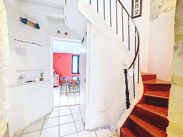 Intra-muros Avignon Maison 84 m2 4 chambres