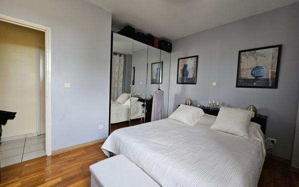 Maison à vendre    8 pièces • 199,52 m2 Saint-Étienne