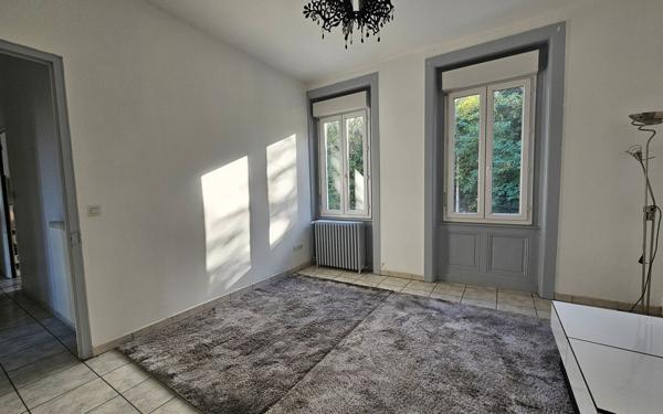 Maison à vendre    8 pièces • 199,52 m2 Saint-Étienne