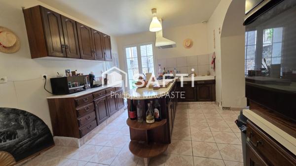 A 5 km de la charité sur Loire et à 6 mn de la A77